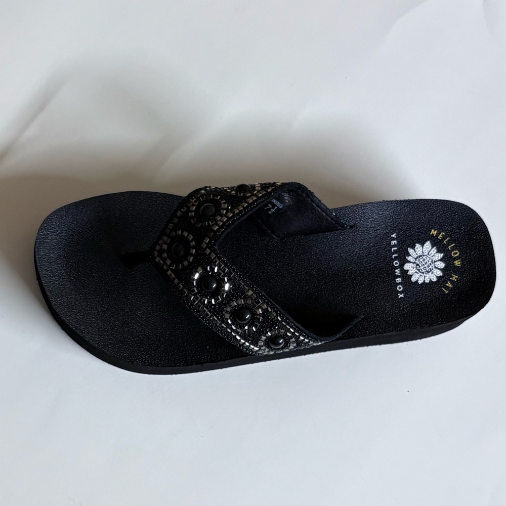 YELLOW BOX BLACKLY BLACK SANDALS MEDIUM WIDTH NEW IN BOX - Picture 4 of 7